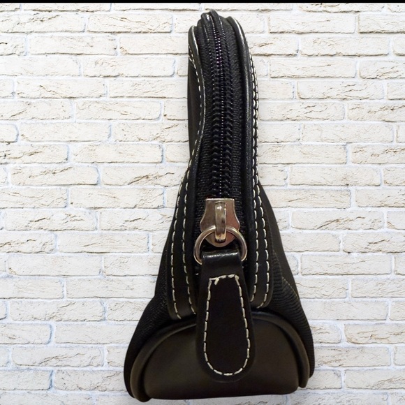 MAXX New York Black Cosmetic / Cord / Pen or Pencil Bag - Picture 3 of 6